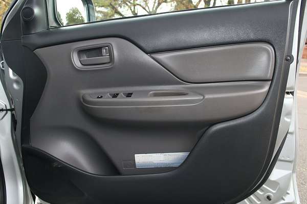 2016 Mitsubishi Triton GLX+ MQ 4X4