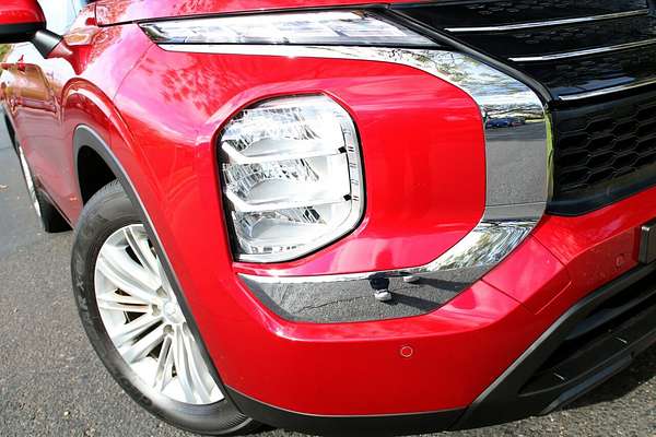 2022 Mitsubishi Outlander ES ZM