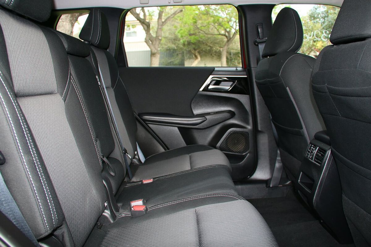 2022 Mitsubishi Outlander ES ZM