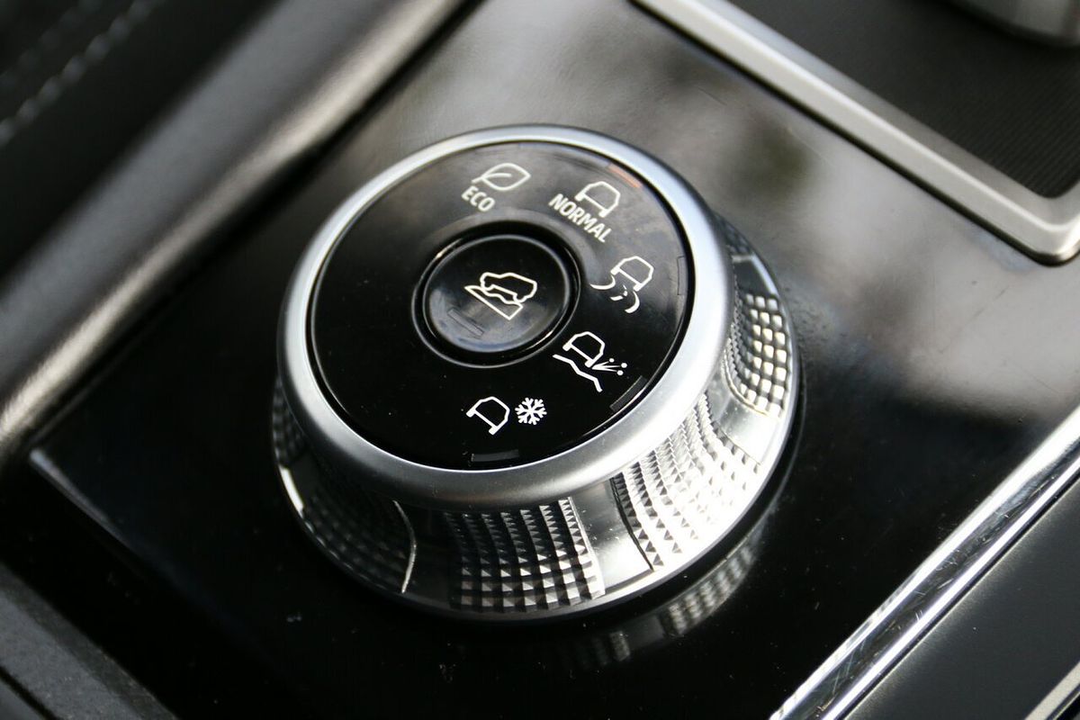 2022 Mitsubishi Outlander ES ZM