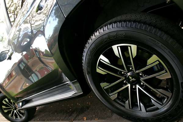 2022 Mitsubishi Pajero Sport GLS QF