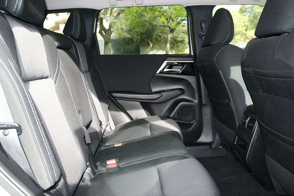 2022 Mitsubishi Outlander LS ZM