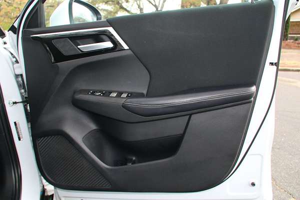 2022 Mitsubishi Outlander LS ZM