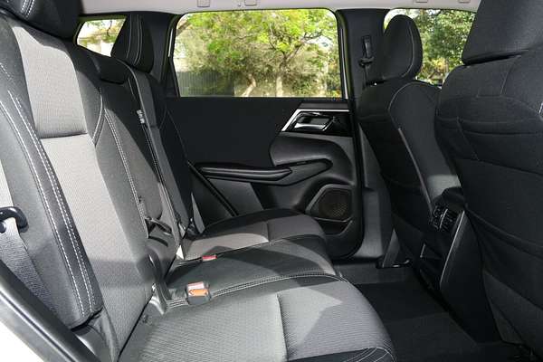 2022 Mitsubishi Outlander LS ZM