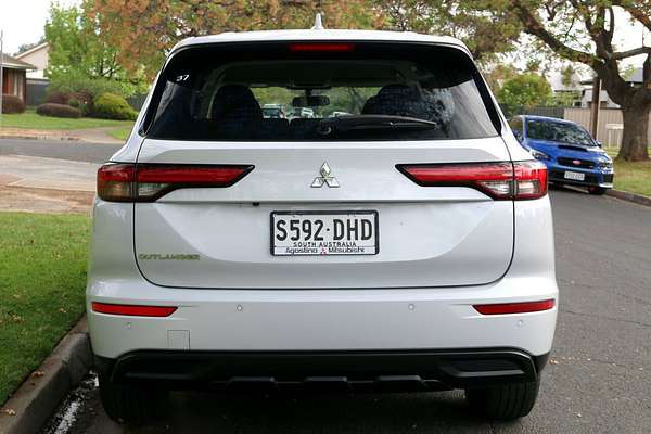 2022 Mitsubishi Outlander LS ZM