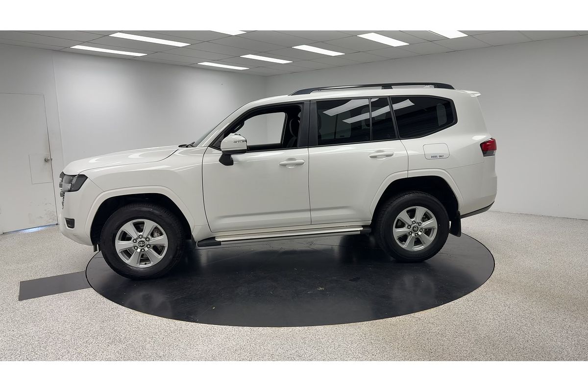 2023 Toyota Landcruiser GXL FJA300R