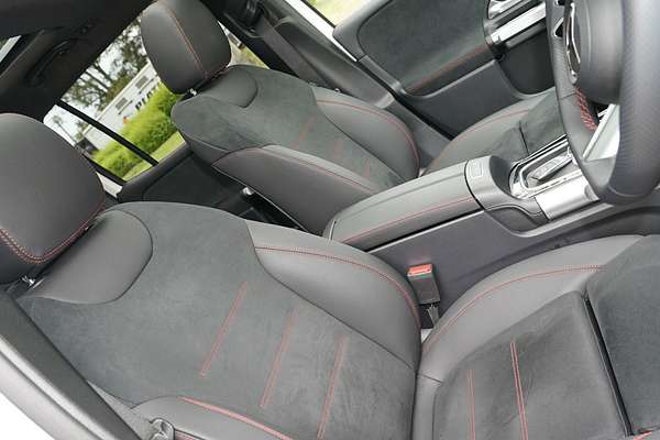 2025 Mercedes-Benz GLB-Class GLB250 X247