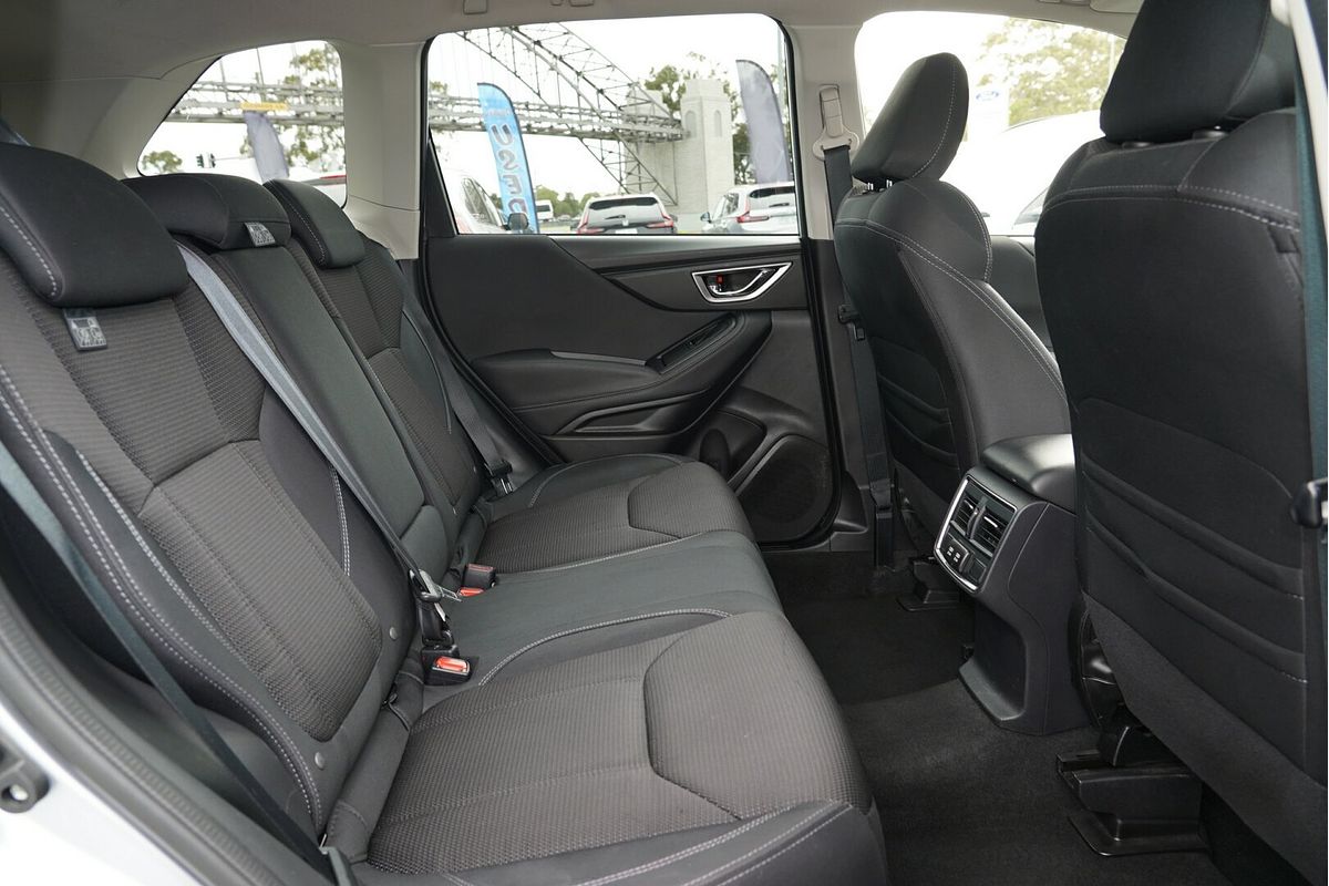 2023 Subaru Forester 2.5i S5