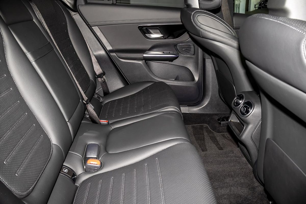 2025 Mercedes-Benz GLC-Class GLC200 X254