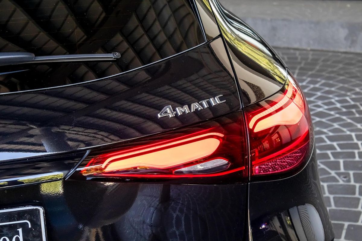 2025 Mercedes-Benz GLC-Class GLC200 X254