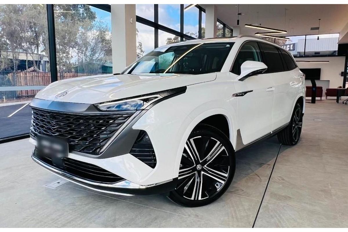 2025 MG QS Essence IS31