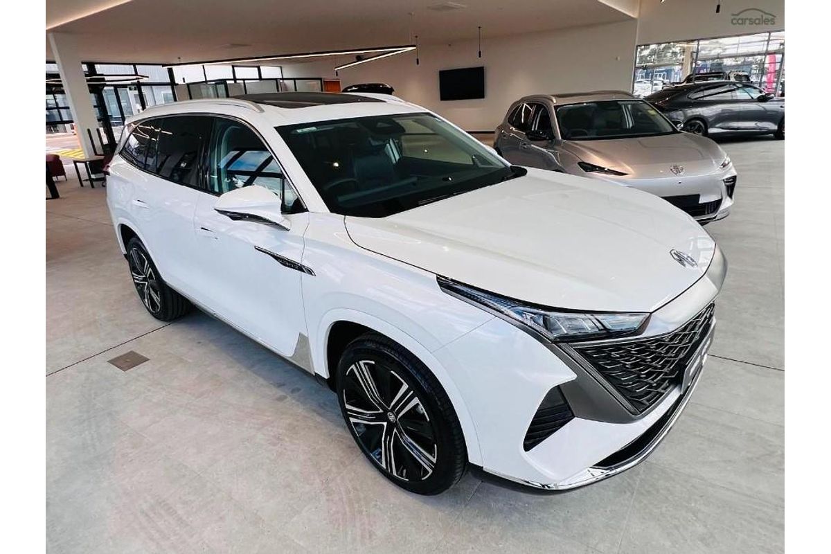 2025 MG QS Essence IS31