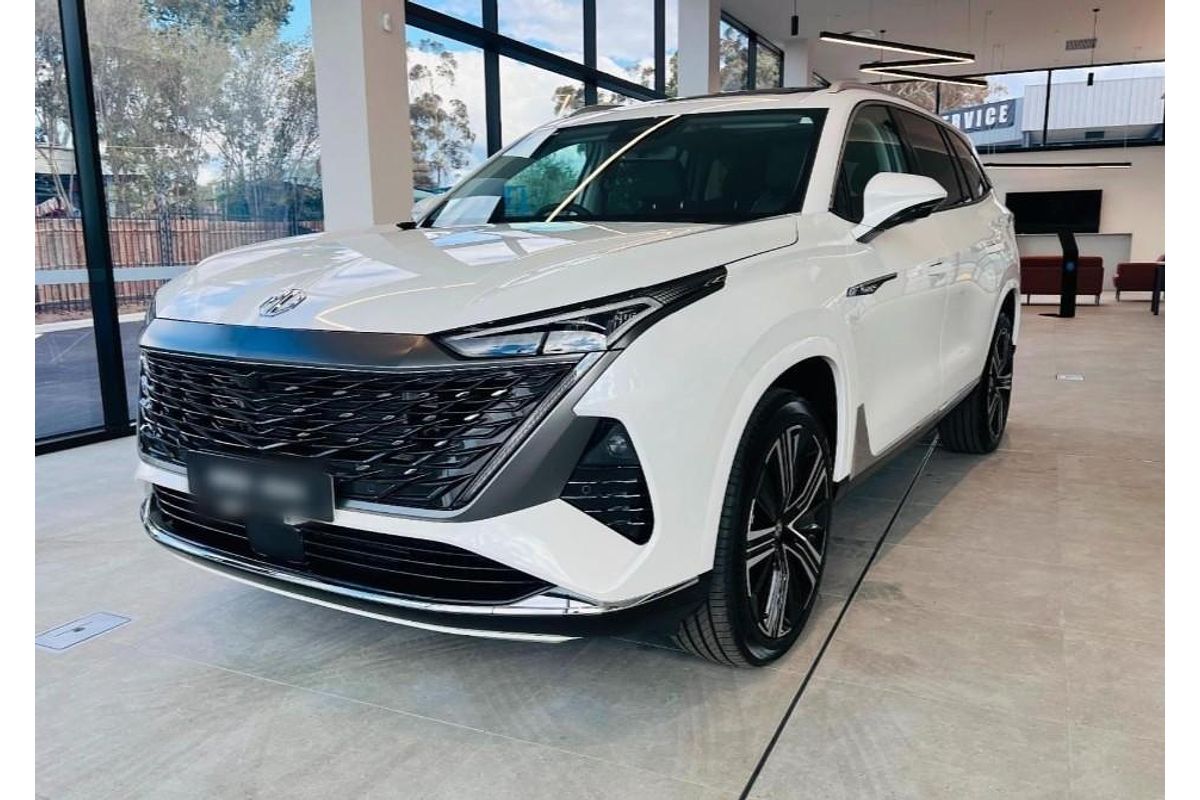 2025 MG QS Essence IS31