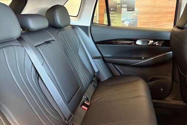 2025 Geely Starray EM-i Inspire P145