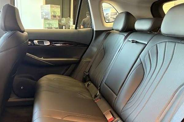 2025 Geely Starray EM-i Inspire P145