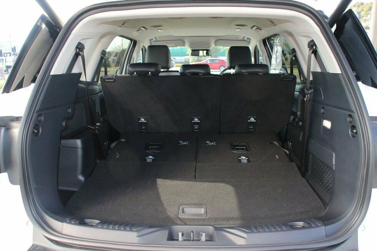 2025 Ford Everest Trend 2.0L