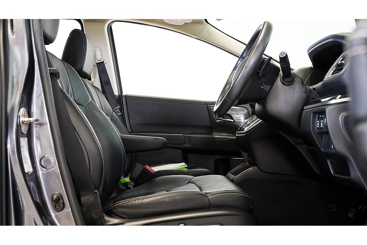 2015 Honda Odyssey VTi-L 5th Gen
