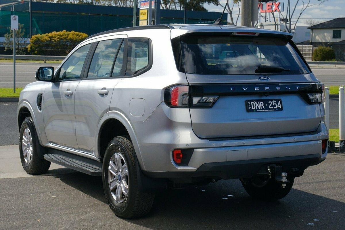 2024 Ford Everest Ambiente 2.0L