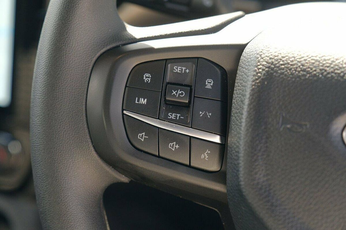 2024 Ford Everest Ambiente 2.0L