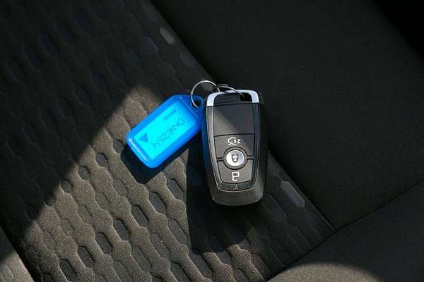 2024 Ford Everest Ambiente 2.0L