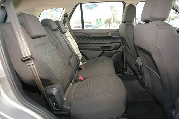 2024 Ford Everest Ambiente 2.0L