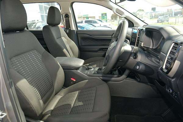 2024 Ford Everest Ambiente 2.0L