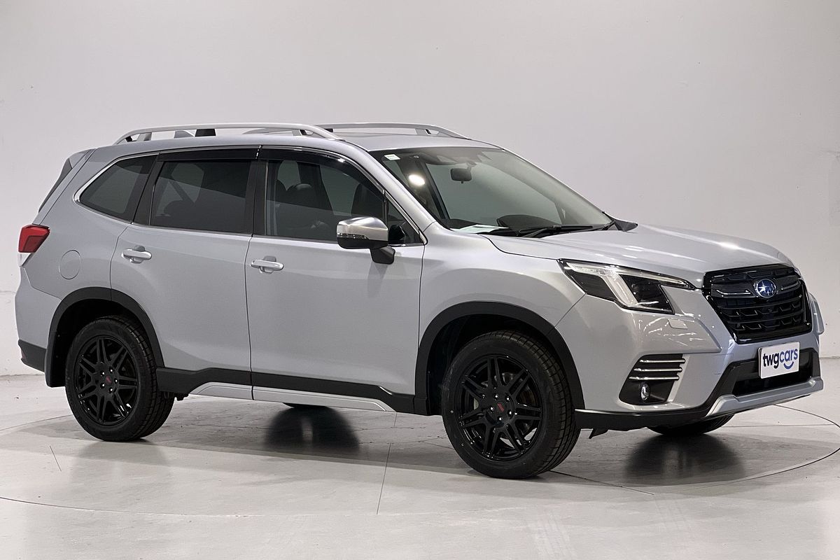 2022 Subaru Forester 2.5i-S S5