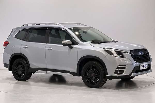 2022 Subaru Forester 2.5i-S S5