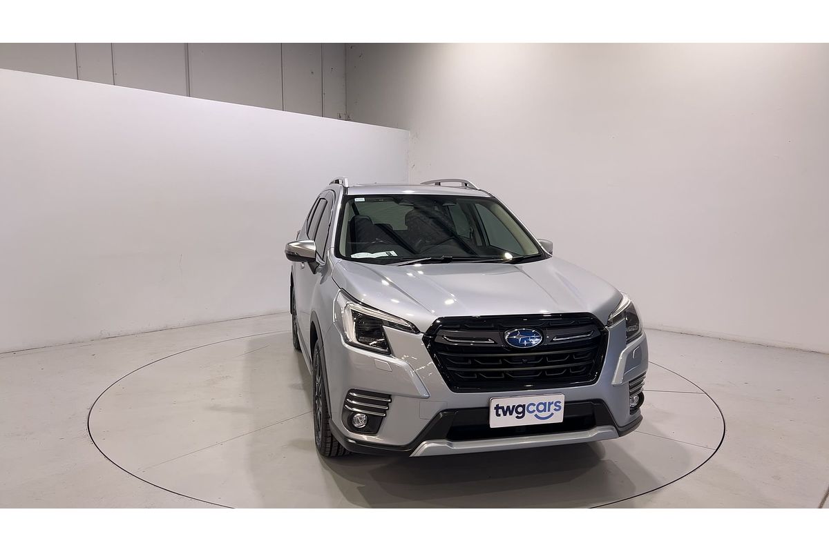 2022 Subaru Forester 2.5i-S S5