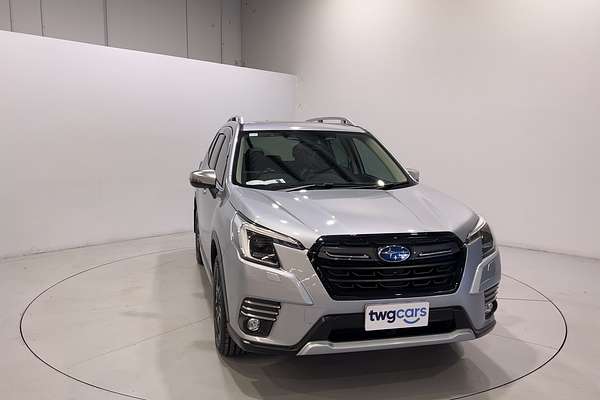 2022 Subaru Forester 2.5i-S S5
