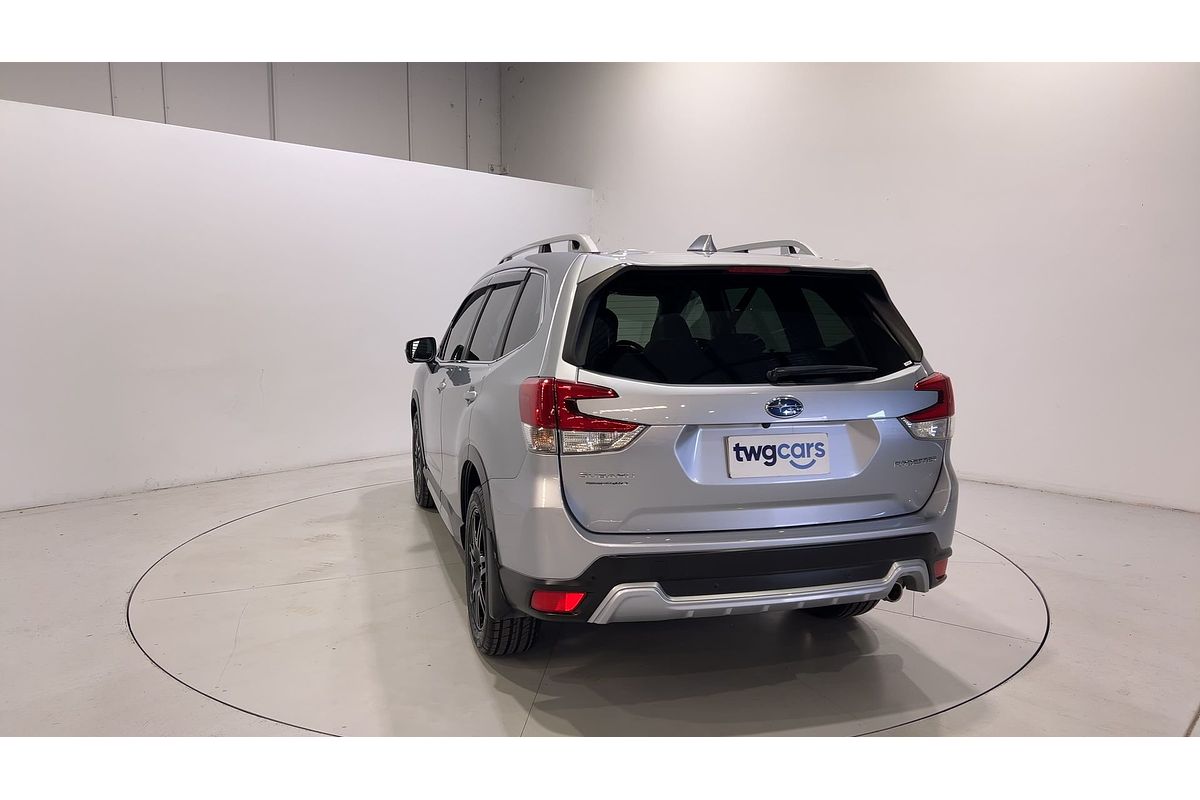 2022 Subaru Forester 2.5i-S S5