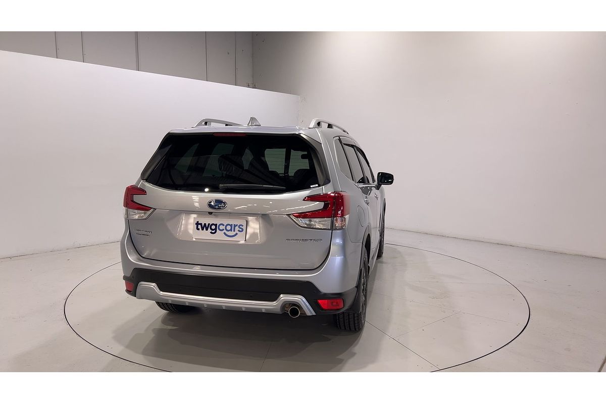 2022 Subaru Forester 2.5i-S S5