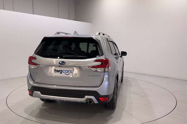 2022 Subaru Forester 2.5i-S S5