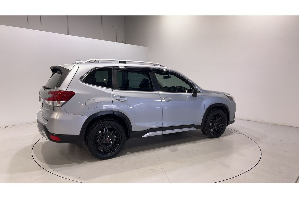 2022 Subaru Forester 2.5i-S S5
