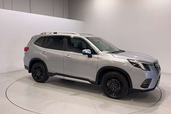 2022 Subaru Forester 2.5i-S S5