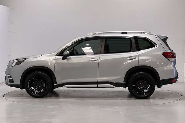 2022 Subaru Forester 2.5i-S S5