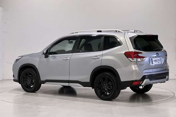 2022 Subaru Forester 2.5i-S S5