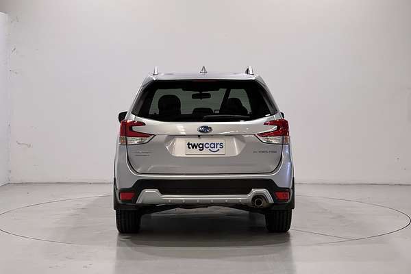 2022 Subaru Forester 2.5i-S S5