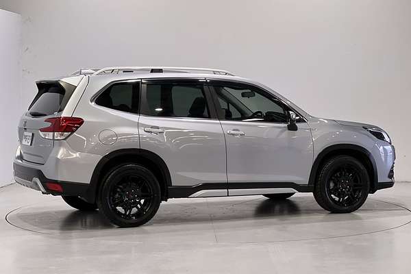 2022 Subaru Forester 2.5i-S S5