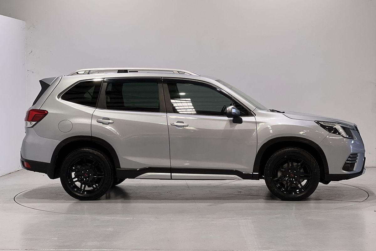 2022 Subaru Forester 2.5i-S S5