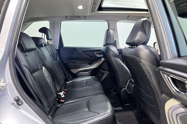 2022 Subaru Forester 2.5i-S S5