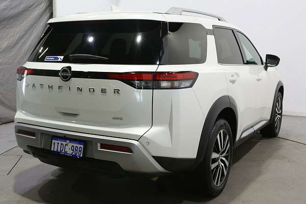 2023 Nissan Pathfinder Ti-L R53