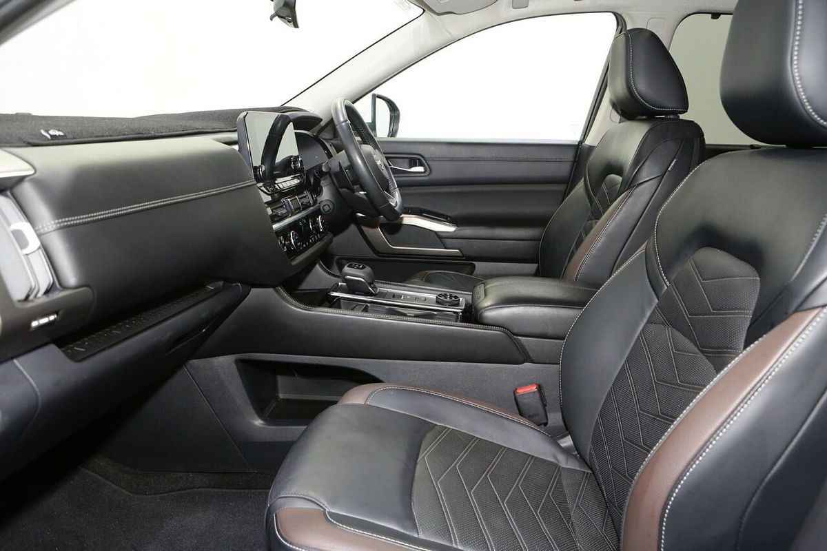 2023 Nissan Pathfinder Ti-L R53