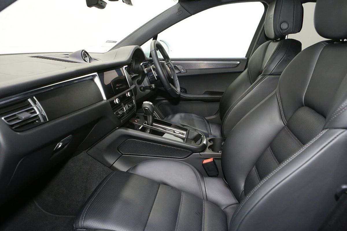 2024 Porsche Macan GTS 95B