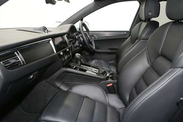 2024 Porsche Macan GTS 95B