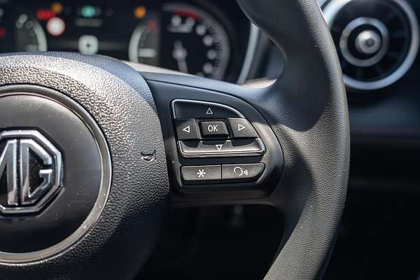 2022 MG HS Core SAS23