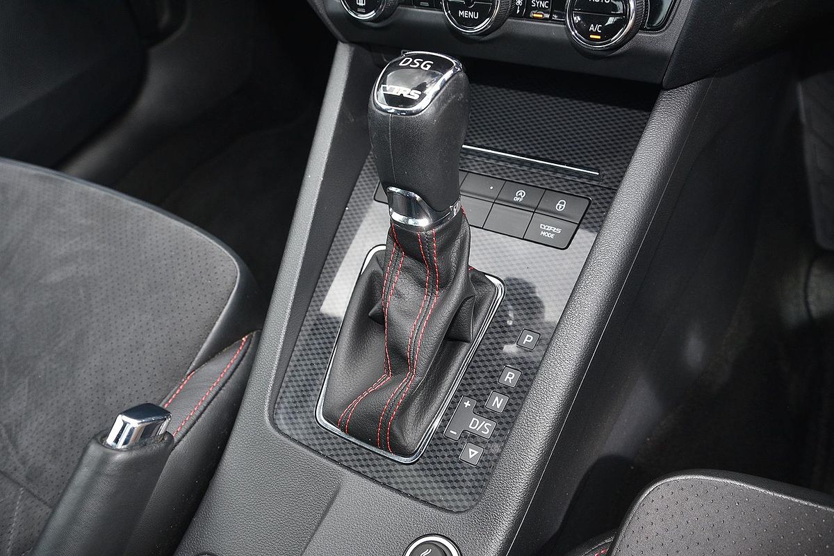 2020 SKODA Octavia RS 245 NE