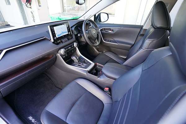 2020 Toyota RAV4 Cruiser AXAH52R