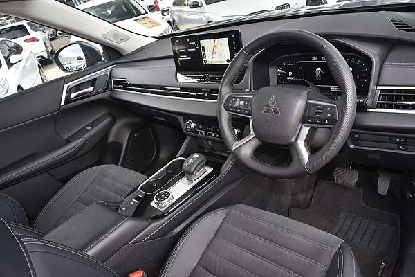 2025 Mitsubishi Outlander Aspire ZM