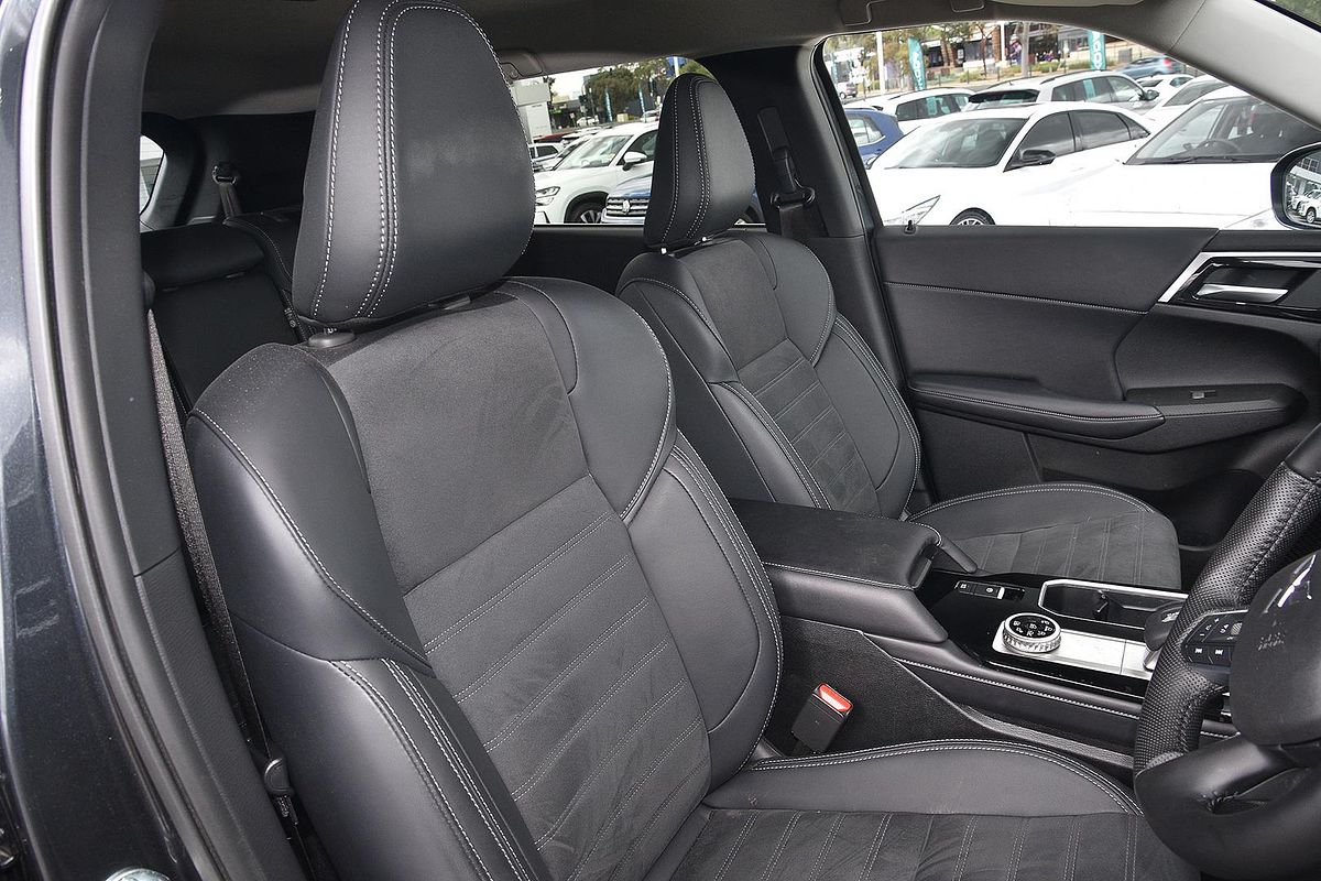 2025 Mitsubishi Outlander Aspire ZM